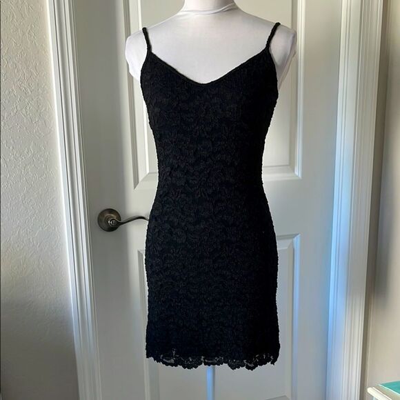 Tapemeasure Spaghetti Strap Elegant Black Lace Dress VTG Made in USA SZ M - Picture 1 of 9